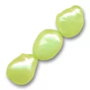 Perles d'eau douce irrégulières teintées 9x8 mm Vert anis x6