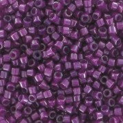 Miyuki Delica 11/0 DB0281 - Luster Crystal Lined Fuchsia x8g|raw }}
