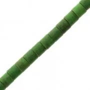 Perles tubes 4x4 mm imitation Howlite teintées - Vert x38cm