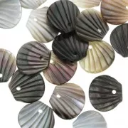 Sequin Nacre en forme de coquillage 9x10 mm Gris irisé x1