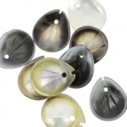 Sequin Feuille en Nacre 12x10 mm Gris Irisé x1