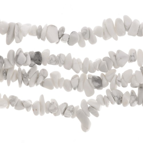 Perles chips 8 - 11 mm - Imitation Howlite x80cm