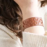 Pâte Fimo effet cuir 57gr Baie Magenta (n°229)