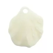 Pendentif coquillage en acétate de cellulose 14x17 mm Blanc ivoire x1