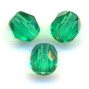 Facettes 2 mm Emerald x50|raw }}