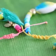 Bobine de fil ciré Linhasita pour micro macramé 0.75 mm - Sable (214) x228m