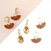 Mini pendentif éventail pompons imitation coton 15x20 mm Sienne - Argenté x1