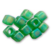 Cubes Miyuki 1.8 mm SB18-0146FR - Tr Green Mat AB x10g|raw }}
