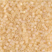 Cubes Miyuki 1.8 mm SB18-0132FR - Light Topaz Mat AB x10g