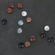 Cabochon rond facetté 6 mm Pierre de lune x1