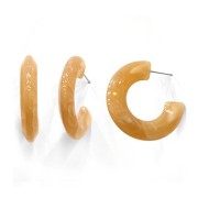 Créoles larges - effet marbré - en acrylique  35 mm - Sable - Blanc x2