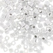 Assortiment de 200 perles lettres alphabet cubes 6 mm - Blanc - Argenté|raw }}