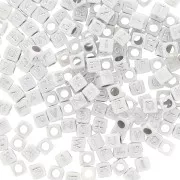 Assortiment de 200 perles lettres alphabet cubes 6 mm - Blanc - Argenté
