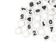 Assortiment de 100 perles chiffres et symboles cubes 7 mm - Blanc - Noir