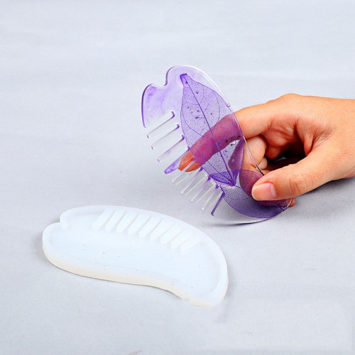 Moule silicone pour réaliser un peigne de 102x53 mm en résine x1