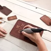 DREMEL® Stylo + 2050-15 - Outil de précision polyvalent avec 15 accessoires x1