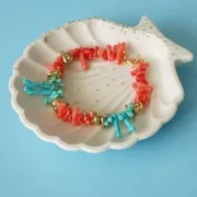 Perles irrégulières Chips en bambou de mer 6-15 mm teintées corail rose x40 cm