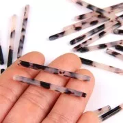 Pendentif barre 40x2.5 mm - Ecaille de tortue - Beige - Noir x1