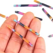 Pendentif barre 40x2.5 mm - Ecaille de tortue - Fuchsia - Bleu - Camel x1