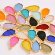 Breloque goutte résine époxy effet vitrail 22.5x12 mm Doré à l'or fin - Marron x1