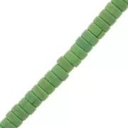 Perles rondelles heishi 4x2 mm imitation Howlite teintées - Vert x41cm