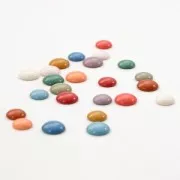 Cabochon rond en résine opaque 10 mm - Vert x1