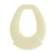 Pendentif goutte évidée et travaillée en résine opaque 30x24 mm - Ecru x1