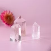 Pointe de Cristal de roche facettée - pierre gemme - taille aléatoire x1