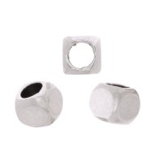Perles cubes 2.5 mm - Placage argent fin vieilli x10|raw }}