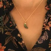 Pendentif demi-lune facetté 18x12 mm en pierre gemme - Grenat x1