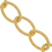 Chaîne en aluminium maille Forçat striée 17.9 mm - maillons ouverts - Doré x50cm