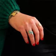 Bague ovale ajustable & résine époxy motif coeur Doré à l'or fin - Vert pailleté