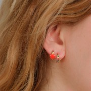 Dormeuses créoles motif coeur avec résine époxy et oxyde de zirconium 13 mm - Doré - Rouge x2