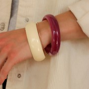 Bracelet jonc épais en résine opaque 67 mm - Violet marbré x1