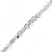 Perles cube facetté 4.5x4.5 mm en pierre gemme - Labradorite x10|raw }}