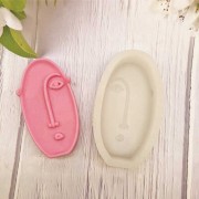 Moule savon en silicone ovale - 10x5.5cm - visage abstrait - Transparent