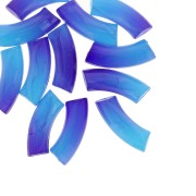 Perles tube incurvé & facetté en résine transparente 37x12 mm - Dégradé bleu x6|raw }}