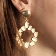 Pendentif rond irrégulier 39 mm avec résine époxy - Doré à l'or fin - Vert foncé