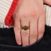 Bague fantaisie ajourée réglable T.51 à T.58 - cabochon 2mm - Acier inox 316L Doré