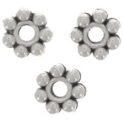 Perles rondelles fleurs 6 mm - Placage argent fin vieilli x100|raw }}