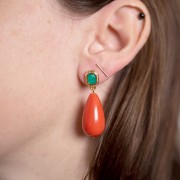 Clous d'oreilles octogone 12x8 mm résine époxy - Doré à l'or fin - Noir nacré x2