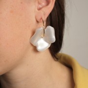 Pendentif fleur  40 mm en résine transparente - Crystal mat x1