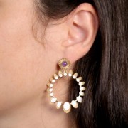 Pendentif rond évidé ethnique 34 mm et résine époxy - Acier inox 316L Doré - Blanc