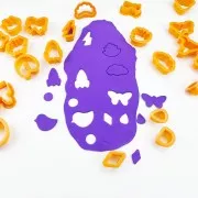 Set de 25 emporte-pièces plastique pour polymère - Animaux - Fleurs et Formes