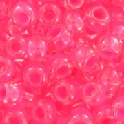 Rocaille Toho 11/0 TO11R978 - Luminous Neon Pink x8g|raw }}