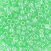 Miyuki Delica 10/0 DBM0237 - Mint Green Ceylon x8g|raw }}