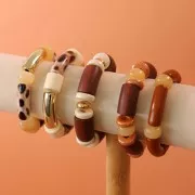 Perles tube incurvé en acrylique opaque 35x11 mm - Marron x6