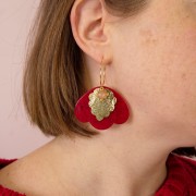 Pendentif 3 pétales 36x45 mm en acétate transparent - Bleu roi nacré x1