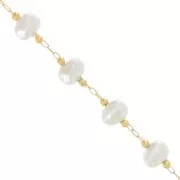 Chaîne perlée 7 mm - imitations perles d'eau douce irrégulières - Doré x50cm