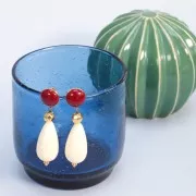 Perle poire en résine opaque 30x16 mm - Ecru x1